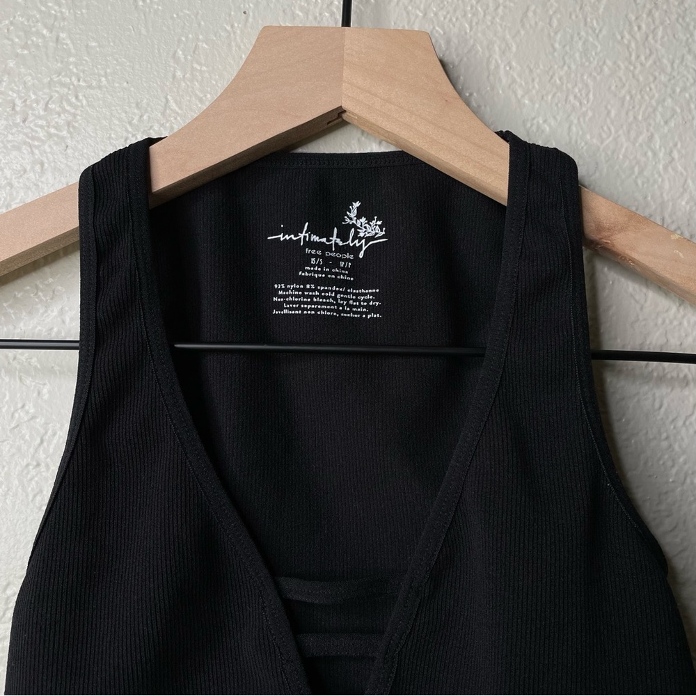 Intimately Free People Black Ribbed Crop Top V Neckline Seamless Tank - Picture 3 of 11